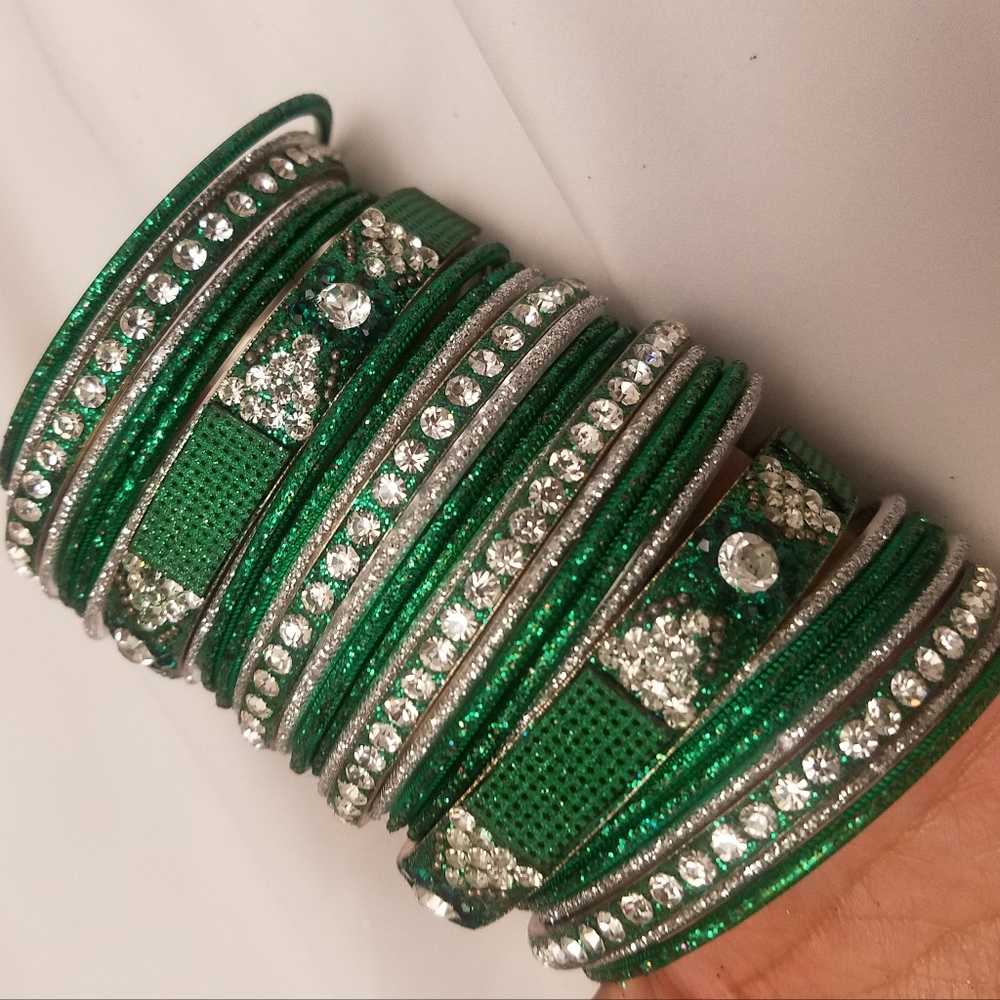 Glamorous Green Wedding Bangles